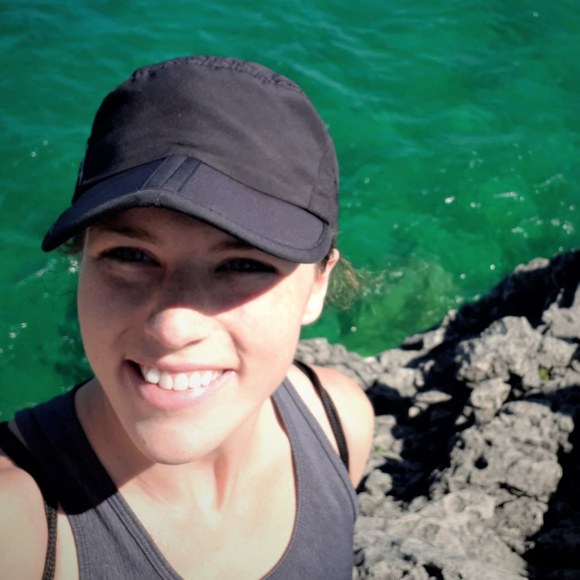 Meet your Posher, Véronique - Picture 1 of 1